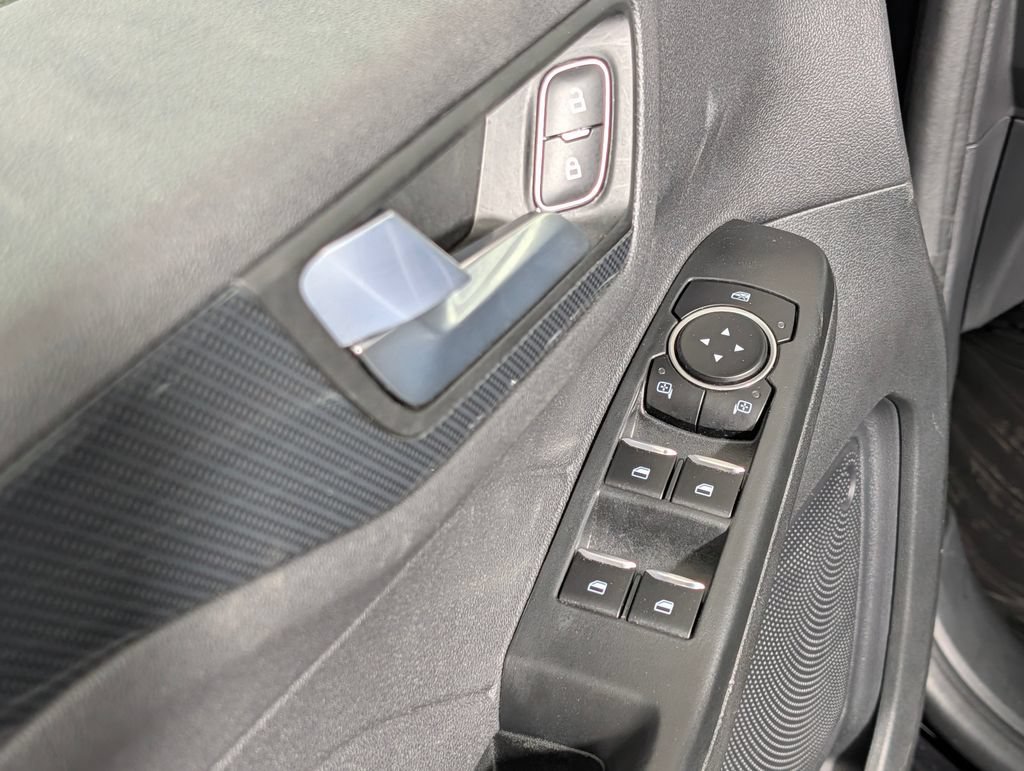 Certified 2023 Ford Escape ST-Line FWD image 26