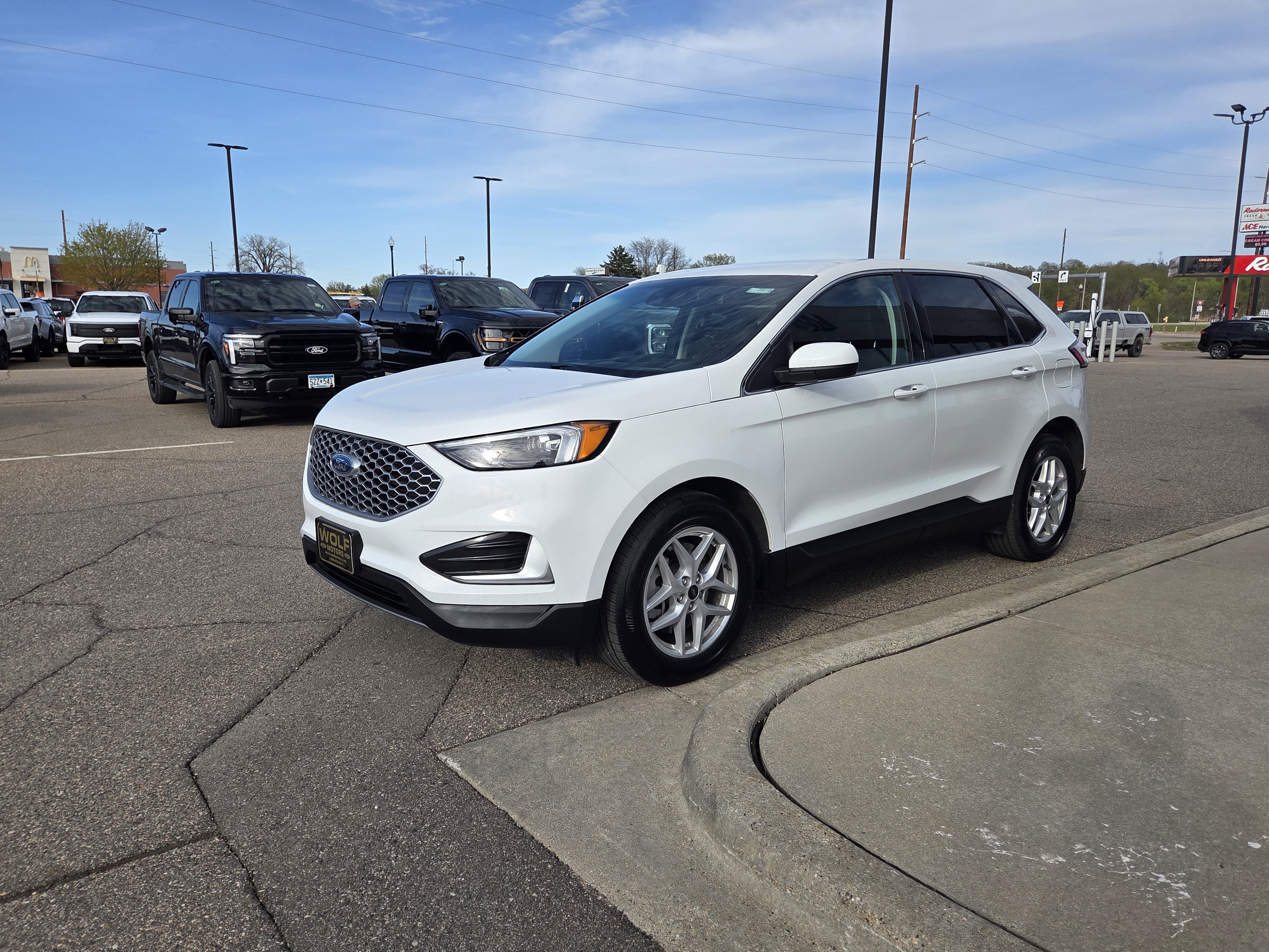 Certified 2024 Ford Edge SEL AWD/4WD image 3