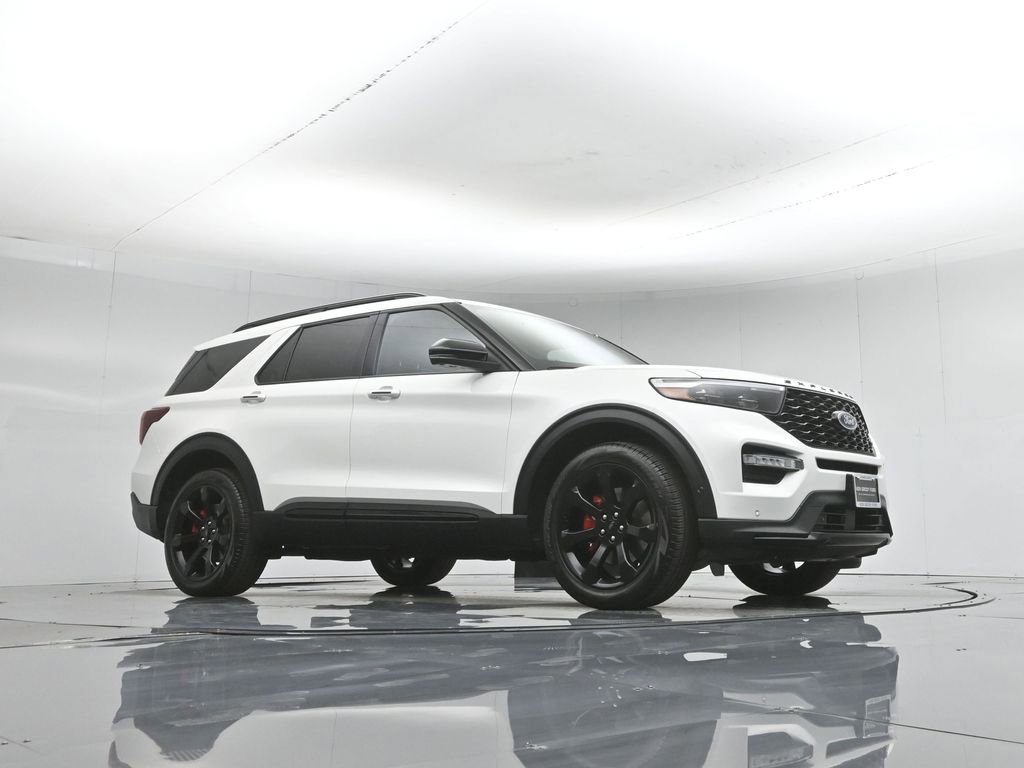 Certified 2023 Ford Explorer ST w/ Equipment Group 401A AWD/4WD image 4