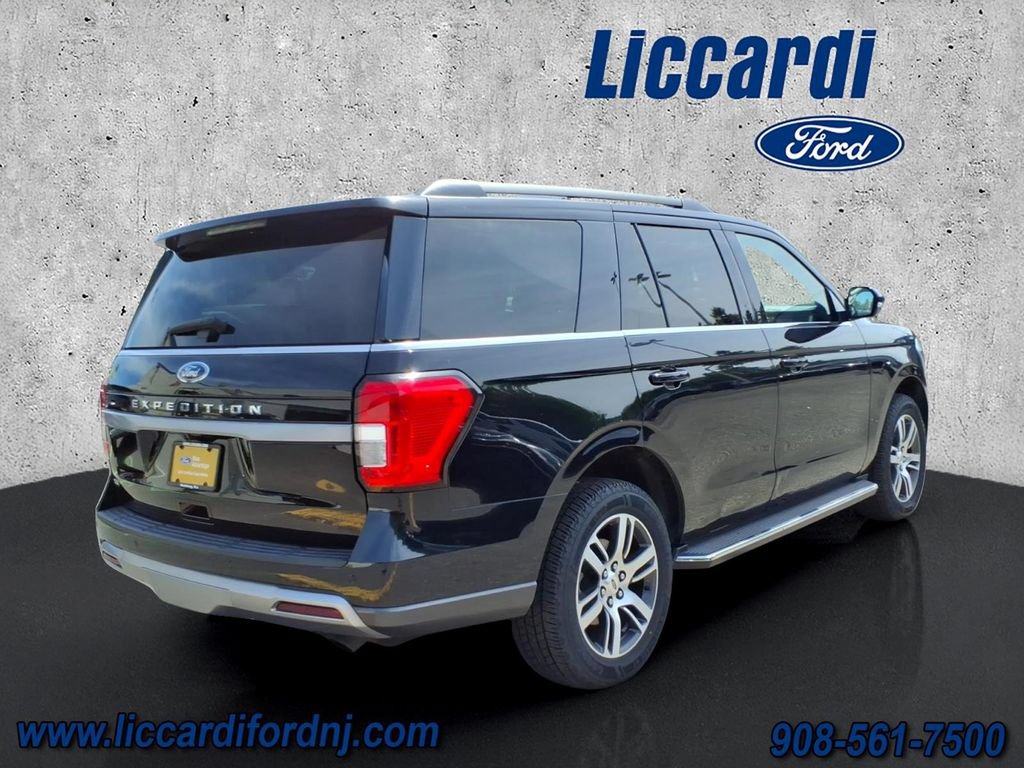 Certified 2022 Ford Expedition XLT AWD/4WD image 4