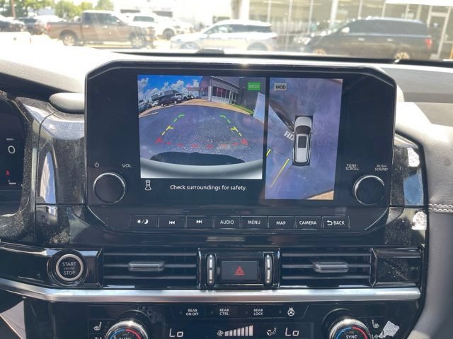 Used 2023 Nissan Pathfinder Platinum FWD image 30