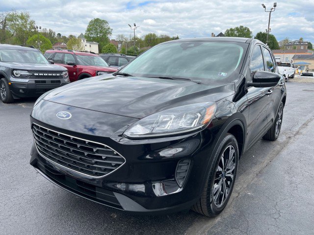 Certified 2022 Ford Escape SE w/ SE Sport Appearance Package AWD/4WD image 7
