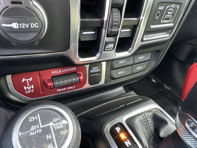 Used 2024 Jeep Wrangler Unlimited AWD/4WD image 29