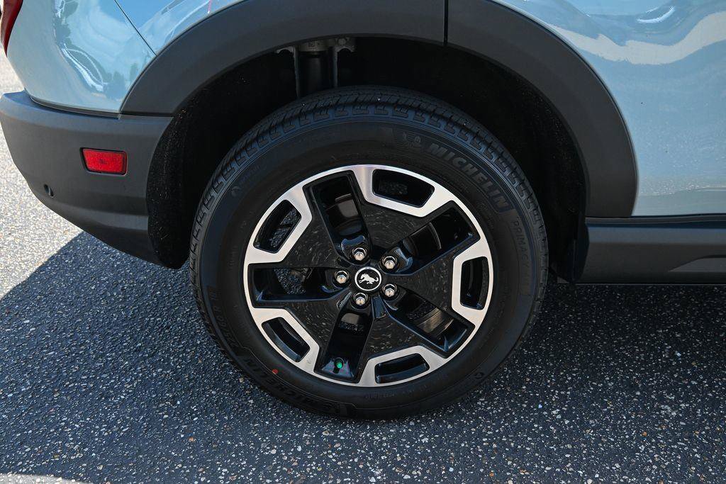 Certified 2023 Ford Bronco Sport Outer Banks AWD/4WD image 14