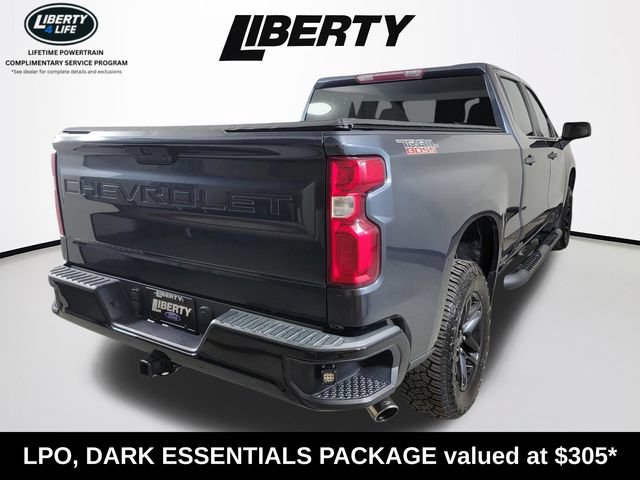 Used 2021 Chevrolet Silverado 1500 Custom Trail Boss w/ LPO, Dark Essentials Package AWD/4WD image 3