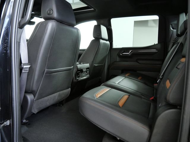 Used 2024 GMC Sierra 1500 AT4 w/ Technology Package AWD/4WD image 16