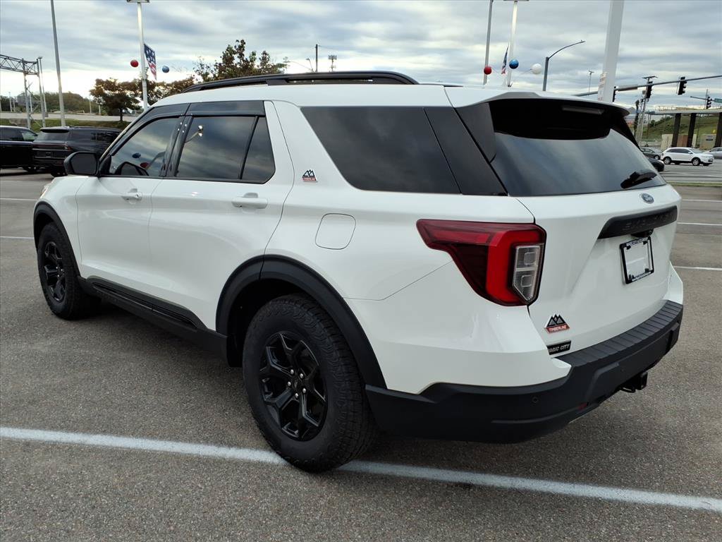 Certified 2024 Ford Explorer Timberline AWD/4WD image 3