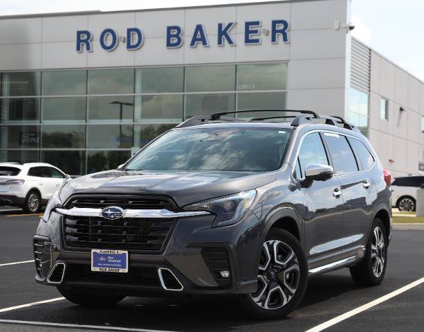 Used 2023 Subaru Ascent Touring AWD/4WD image 1