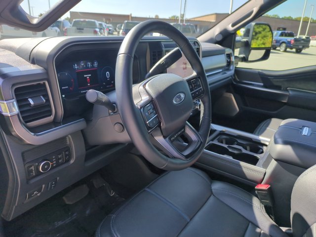 Certified 2025 Ford F450 Platinum w/ FX4 Off-Road Package AWD/4WD image 17