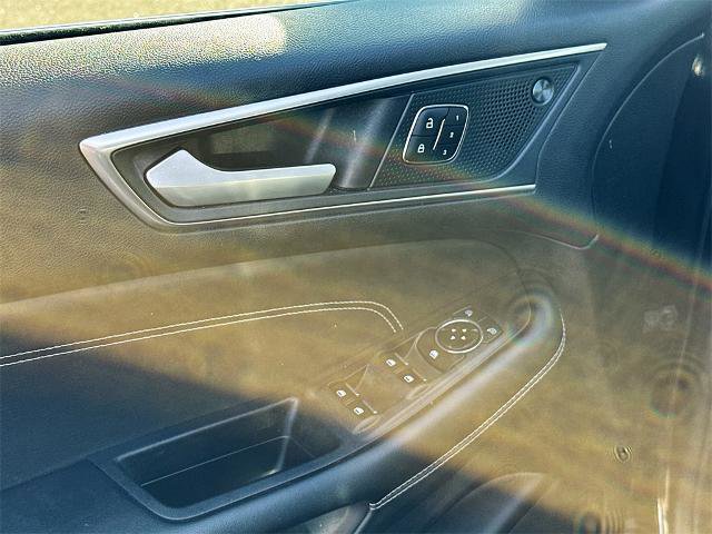 Certified 2024 Ford Edge Titanium image 15