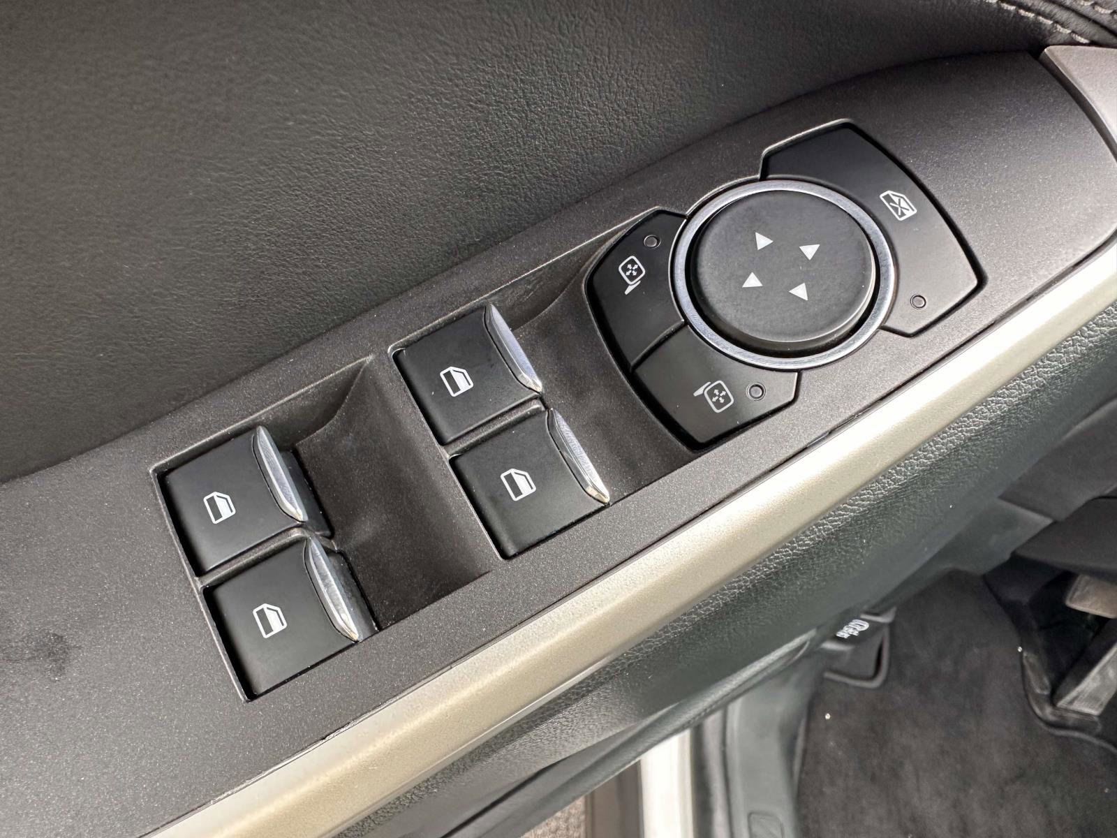 Certified 2023 Ford Explorer XLT w/ Equipment Group 202A image 10