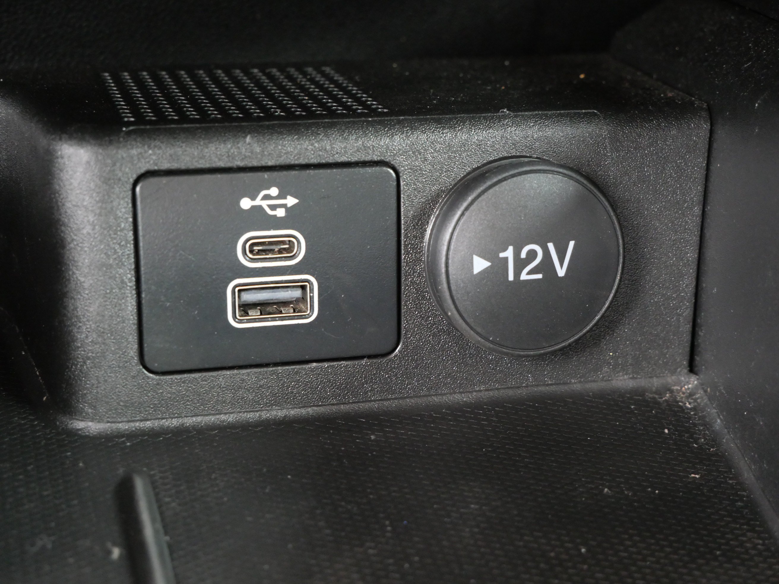 Certified 2024 Ford Escape Active AWD/4WD image 31