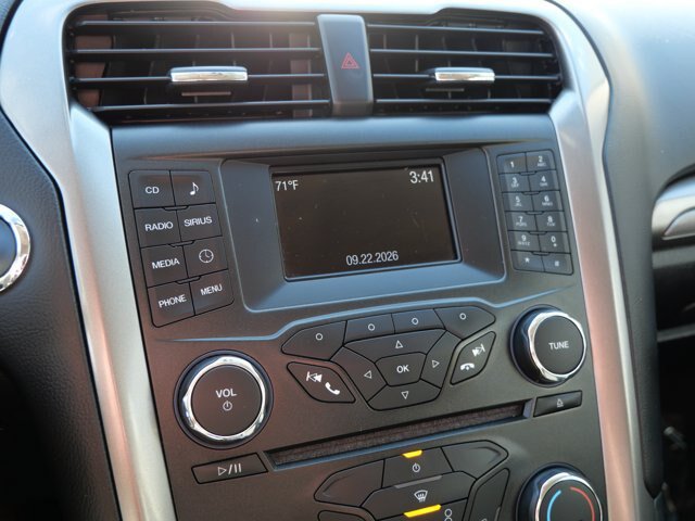 Certified 2017 Ford Fusion SE FWD image 23