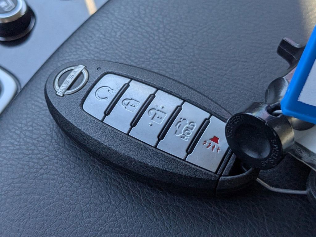 Used 2023 Nissan Maxima Platinum w/ Sport Mat Group image 32