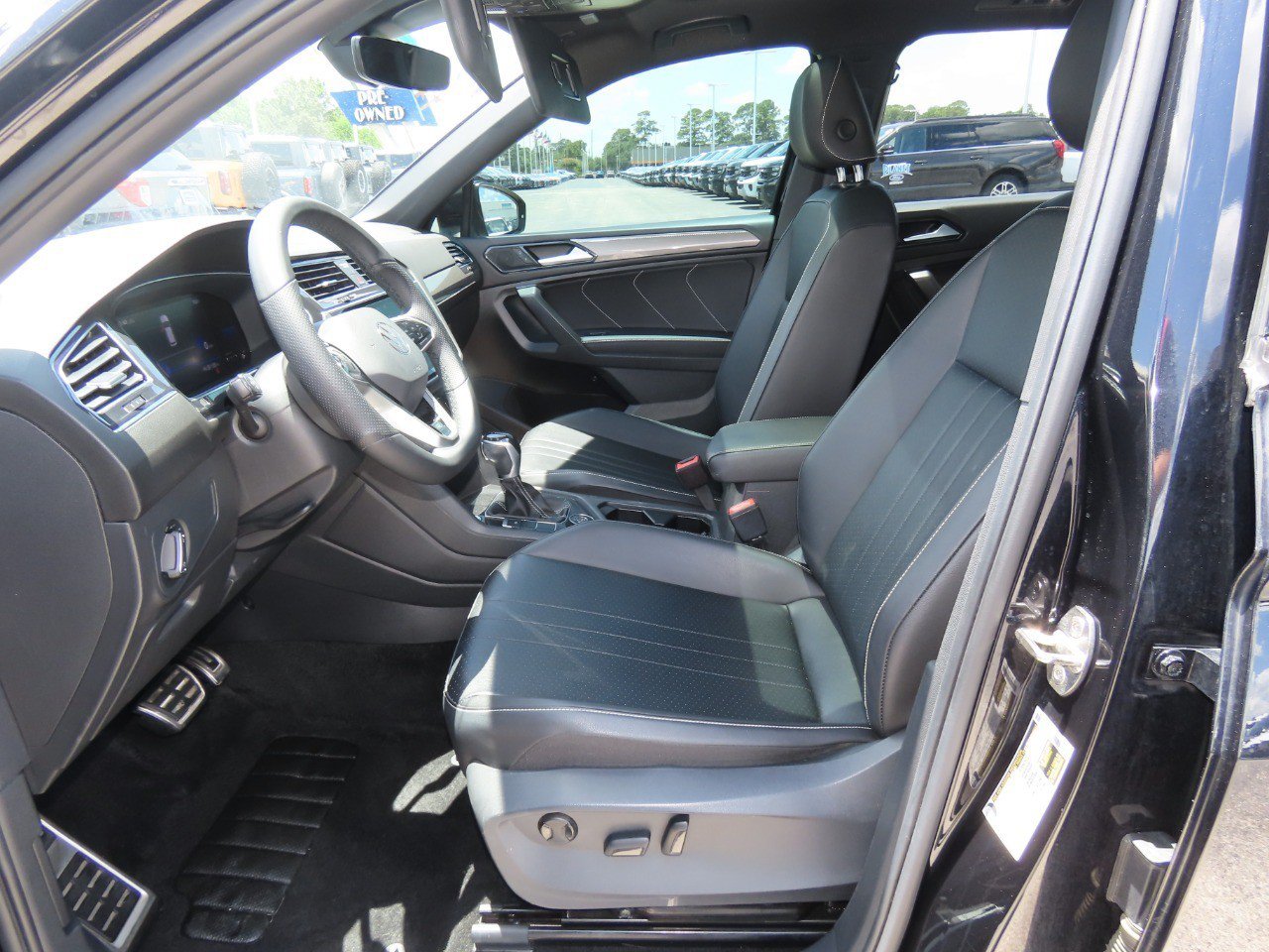 Used 2022 Volkswagen Tiguan SE R-Line AWD/4WD image 26