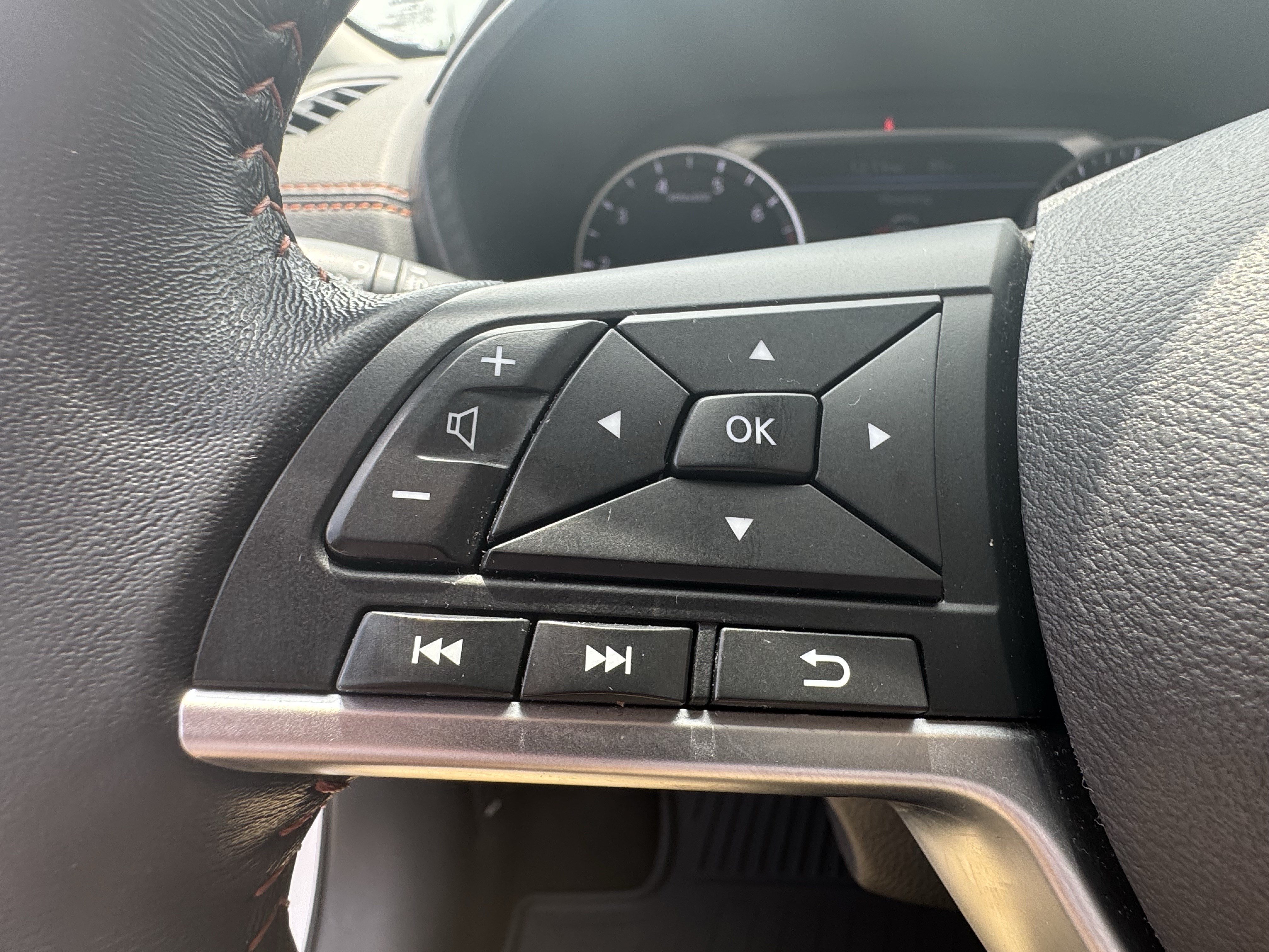 Used 2021 Nissan Sentra SR FWD image 31