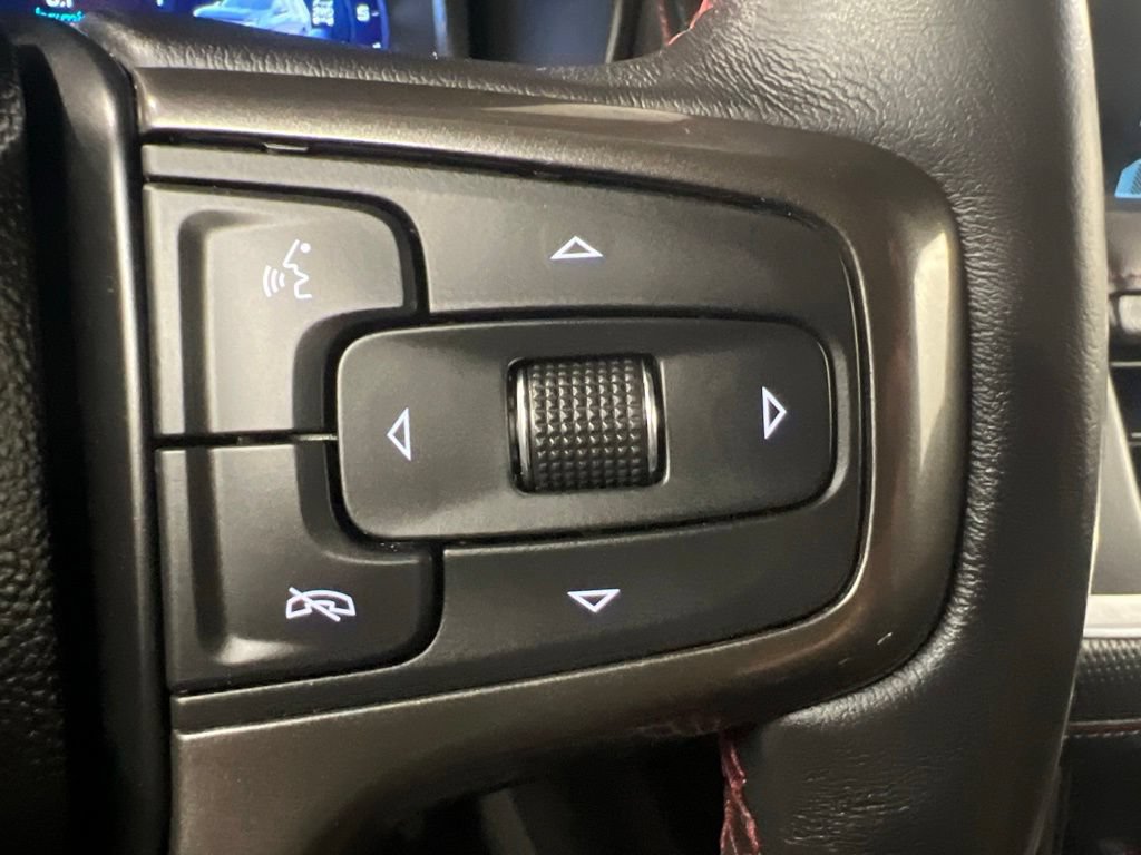 Used 2022 Chevrolet Tahoe RST w/ Luxury Package AWD/4WD image 16