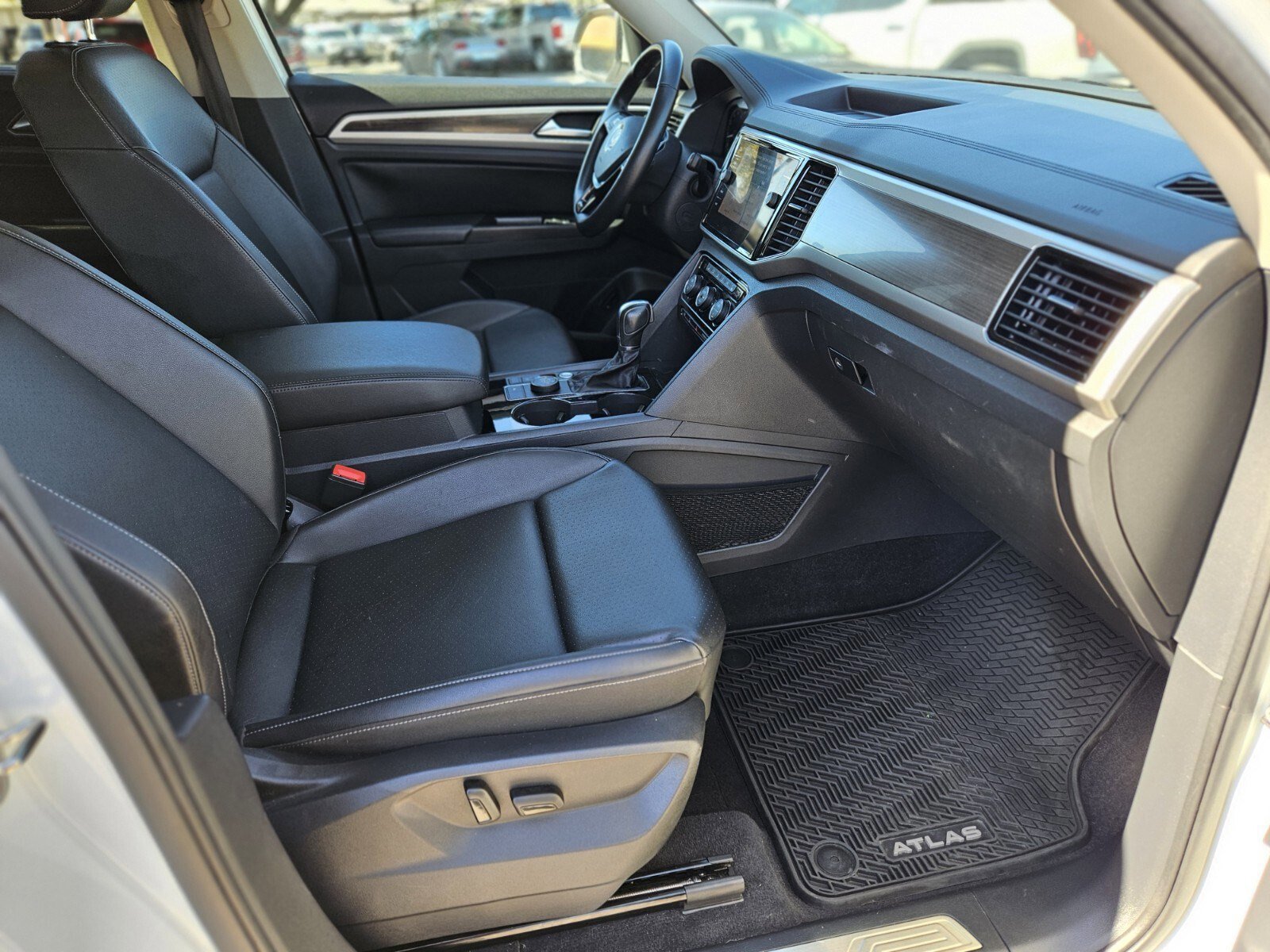 Used 2019 Volkswagen Atlas SEL image 12