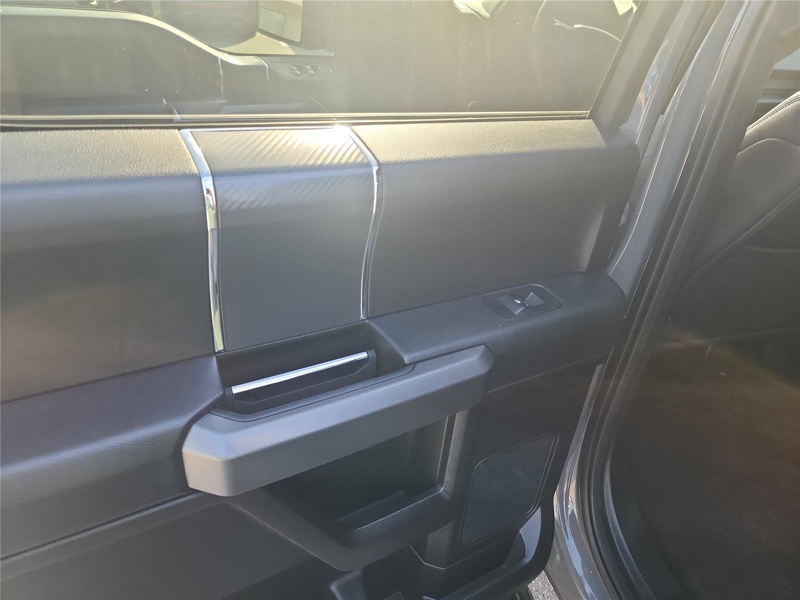 Certified 2018 Ford F150 XLT w/ Equipment Group 302A Luxury image 23