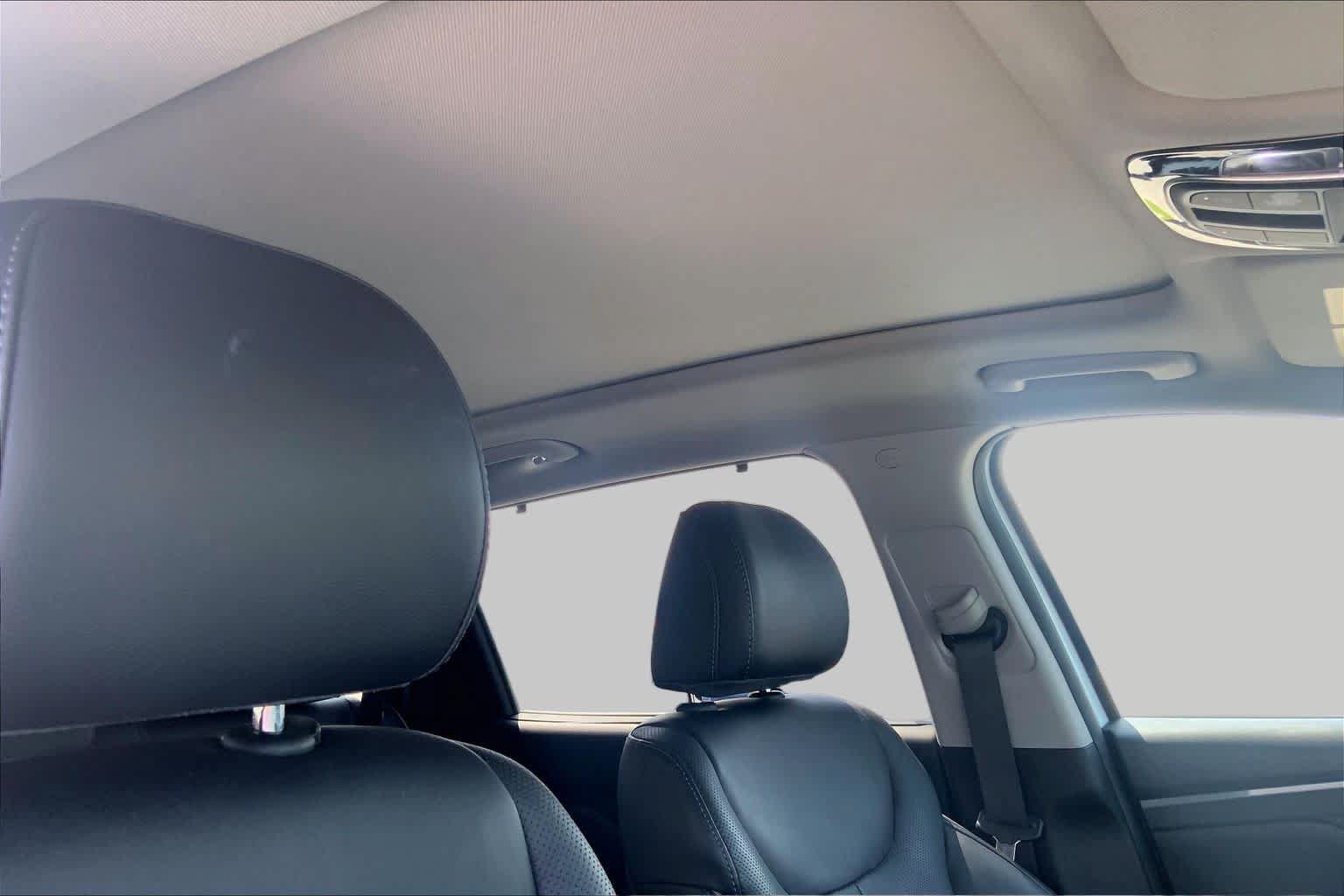Used 2022 Hyundai Santa Fe SEL w/ Convenience + Premium Package FWD image 13