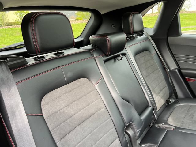 Certified 2022 Ford Escape SEL w/ SEL Stealth AWD Package image 31