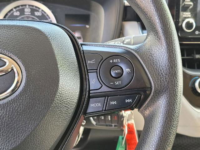 Used 2022 Toyota Corolla LE FWD image 26