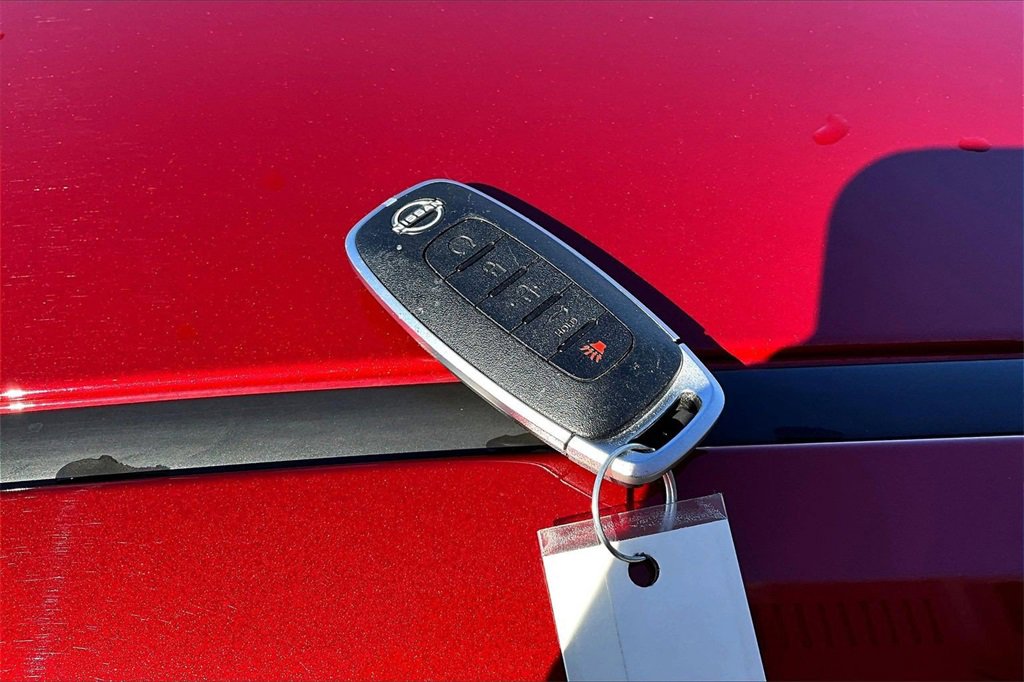 Used 2024 Nissan Versa SR w/ Trunk Package image 12