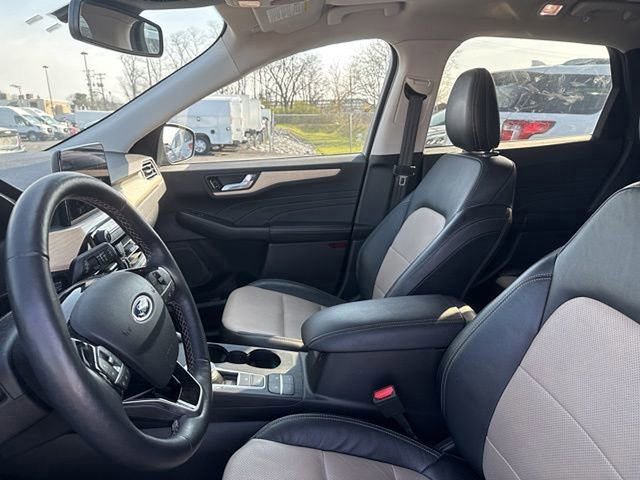 Certified 2021 Ford Escape Titanium w/ Titanium Elite Package image 10