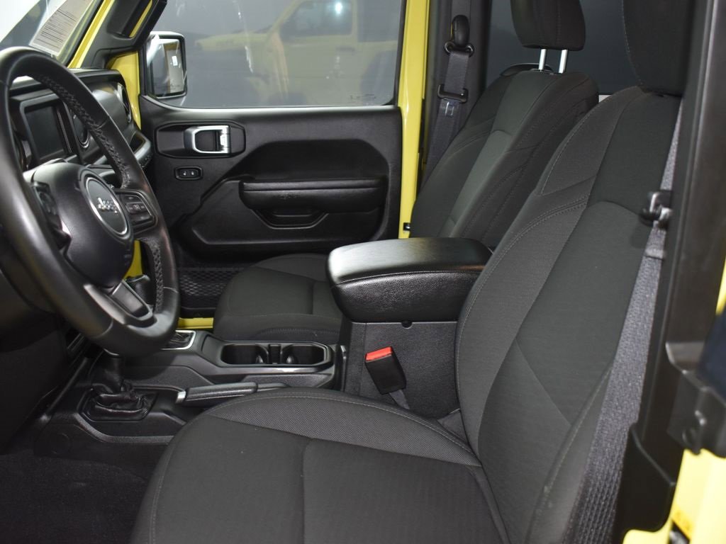 Used 2023 Jeep Wrangler Willys image 10