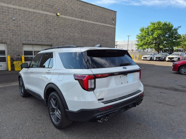 Certified 2025 Ford Explorer ST AWD/4WD image 7