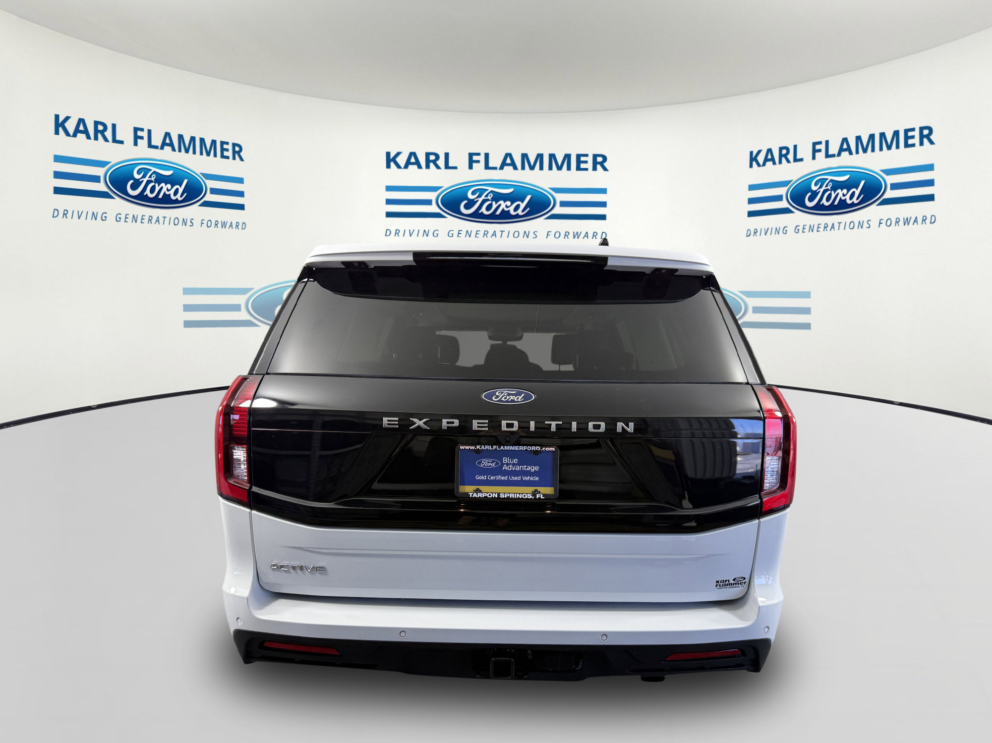 Certified 2025 Ford Expedition Active AWD/4WD image 4