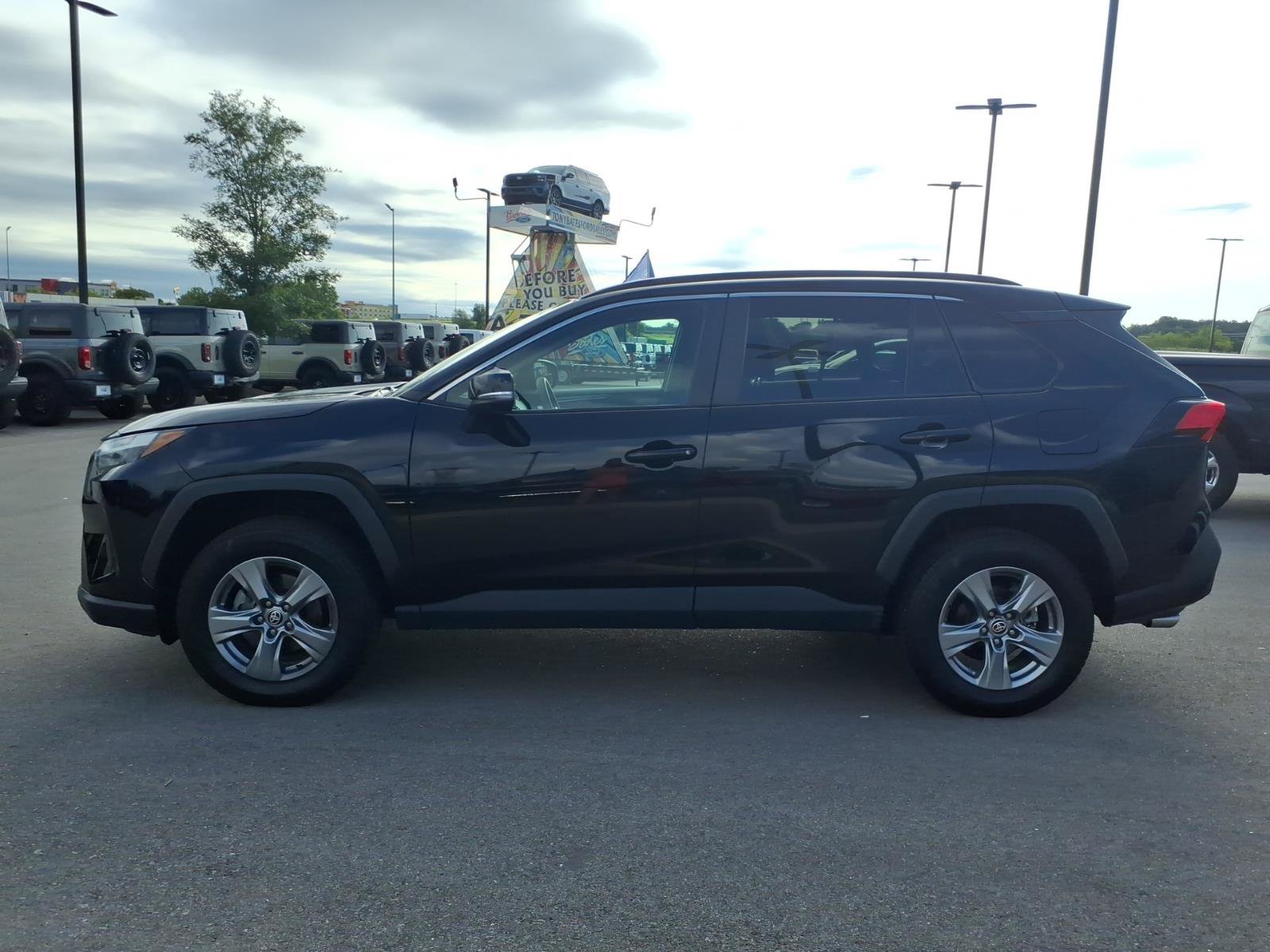 Used 2024 Toyota RAV4 XLE AWD/4WD image 6