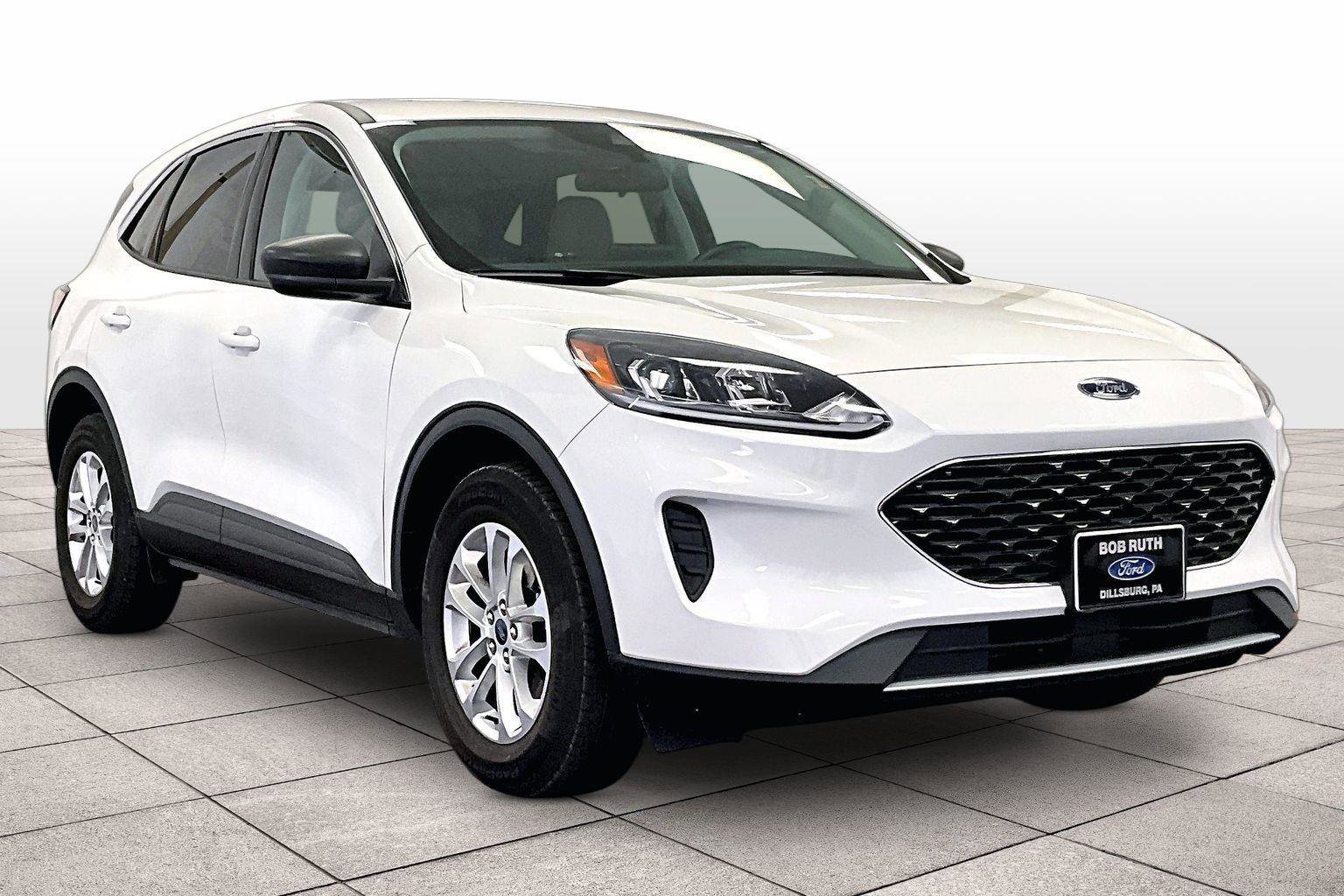 Certified 2022 Ford Escape SE w/ Convenience Package image 2