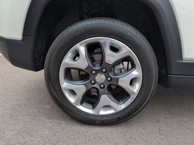 Used 2018 Jeep Compass Limited AWD/4WD image 12