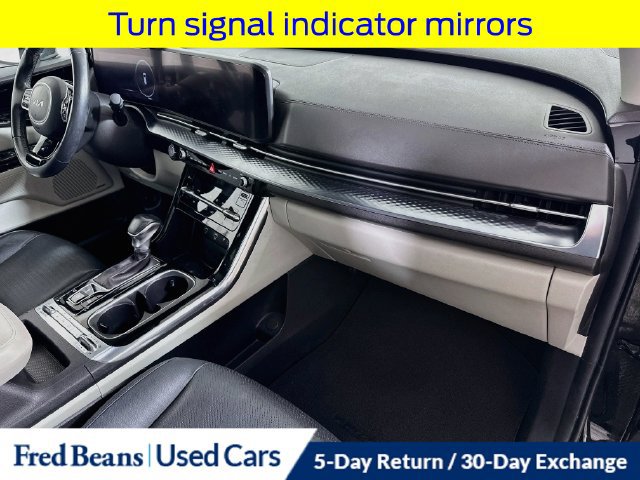 Used 2023 Kia Carnival SX Prestige FWD image 40