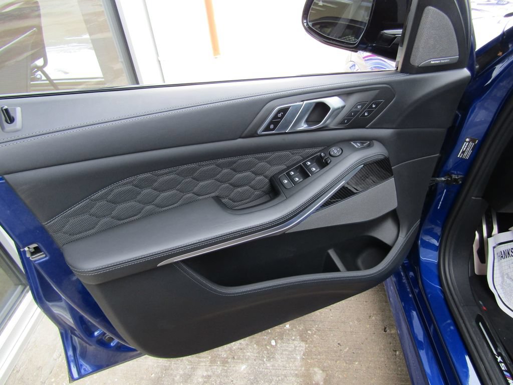 Used 2022 BMW X5 M w/ Competition Package 2 AWD/4WD image 23