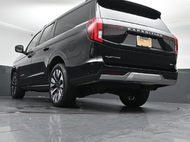 Certified 2025 Ford Expedition Max Platinum w/ Driver's Package AWD/4WD image 41