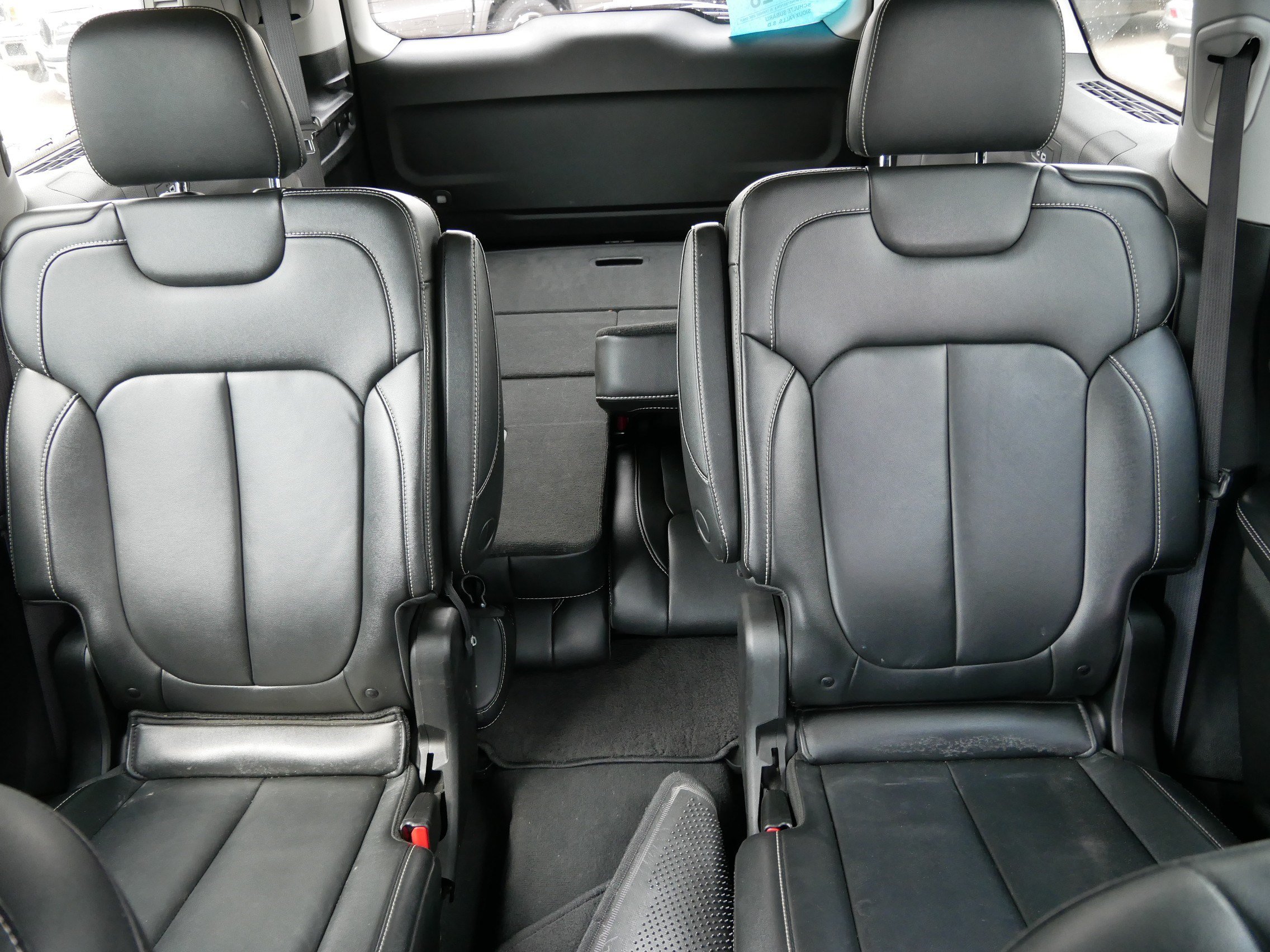 Used 2023 Jeep Grand Cherokee L Limited AWD/4WD image 13