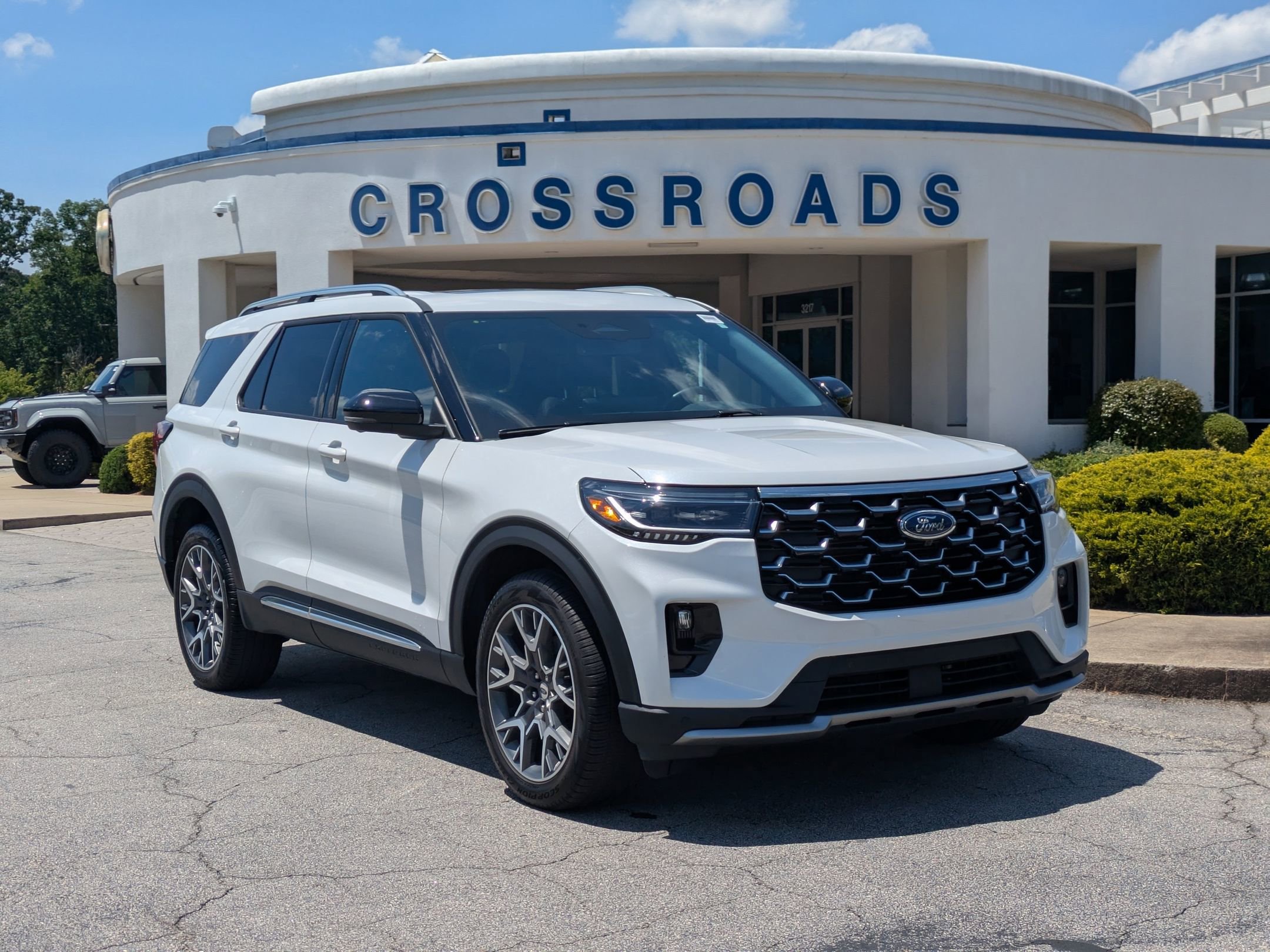 Certified 2025 Ford Explorer Platinum w/ Ultimate Package