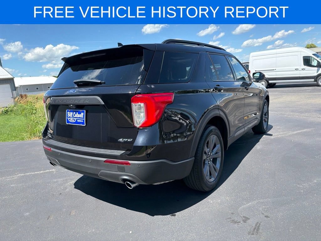Certified 2023 Ford Explorer XLT w/ Equipment Group 202A AWD/4WD image 4