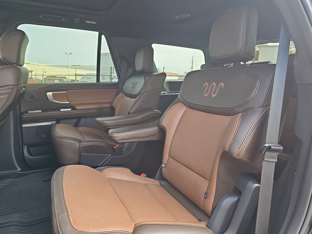 Certified 2025 Ford Expedition King Ranch AWD/4WD image 14