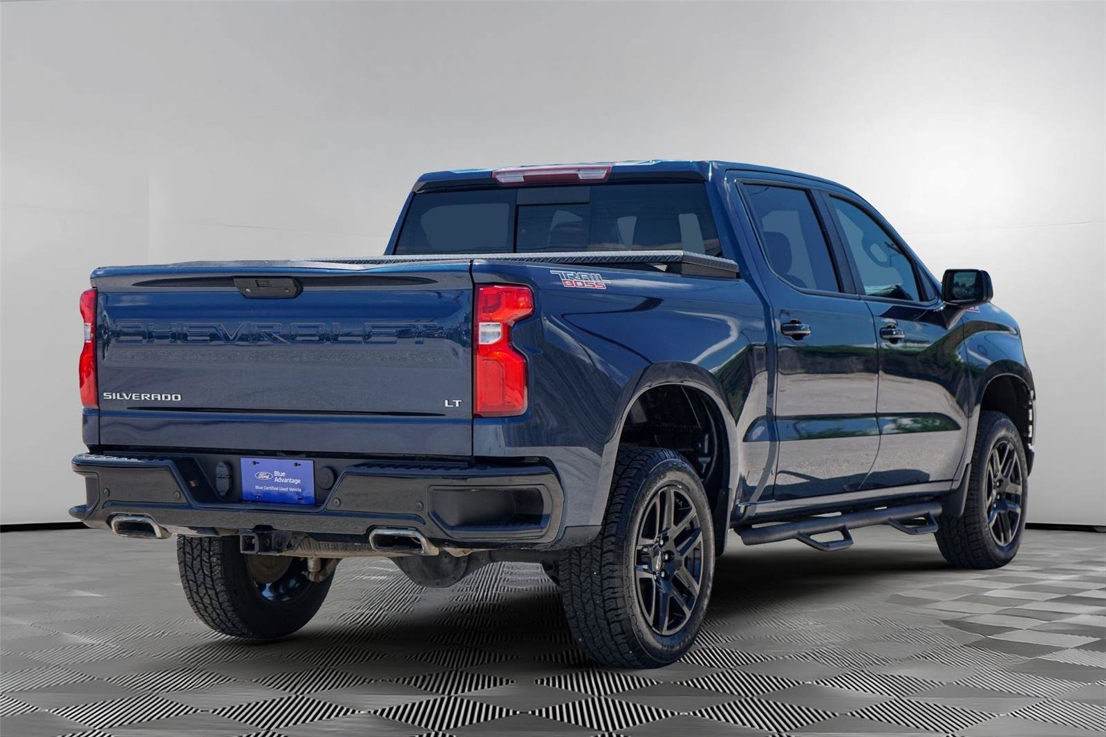Used 2021 Chevrolet Silverado 1500 LT Trail Boss w/ Convenience Package II AWD/4WD image 5