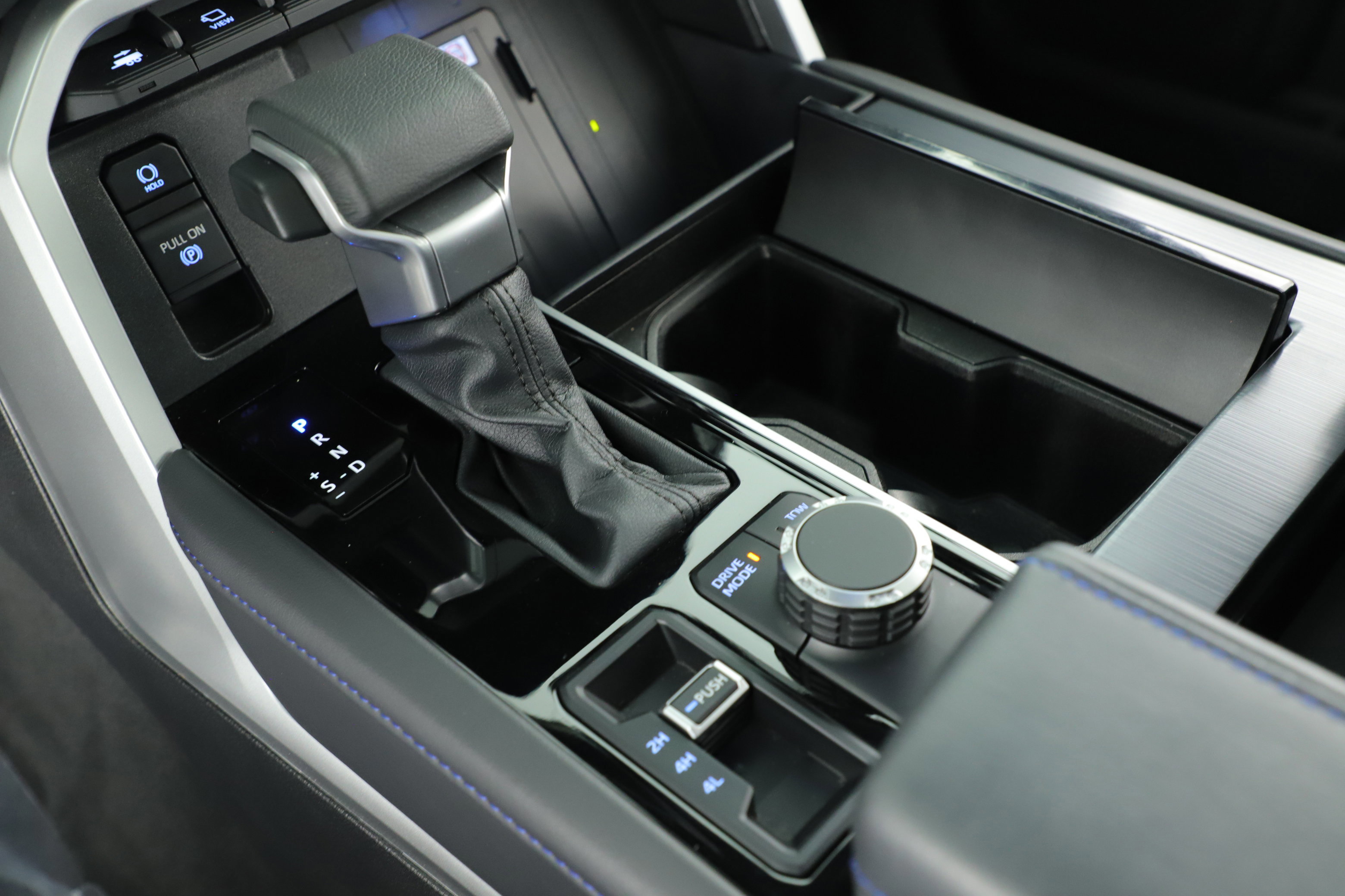 Used 2024 Toyota Tundra Platinum image 16