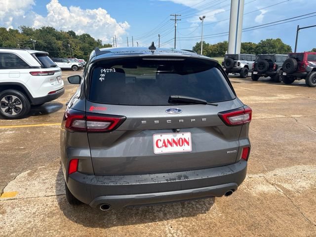 Certified 2025 Ford Escape ST-Line Select AWD/4WD image 8