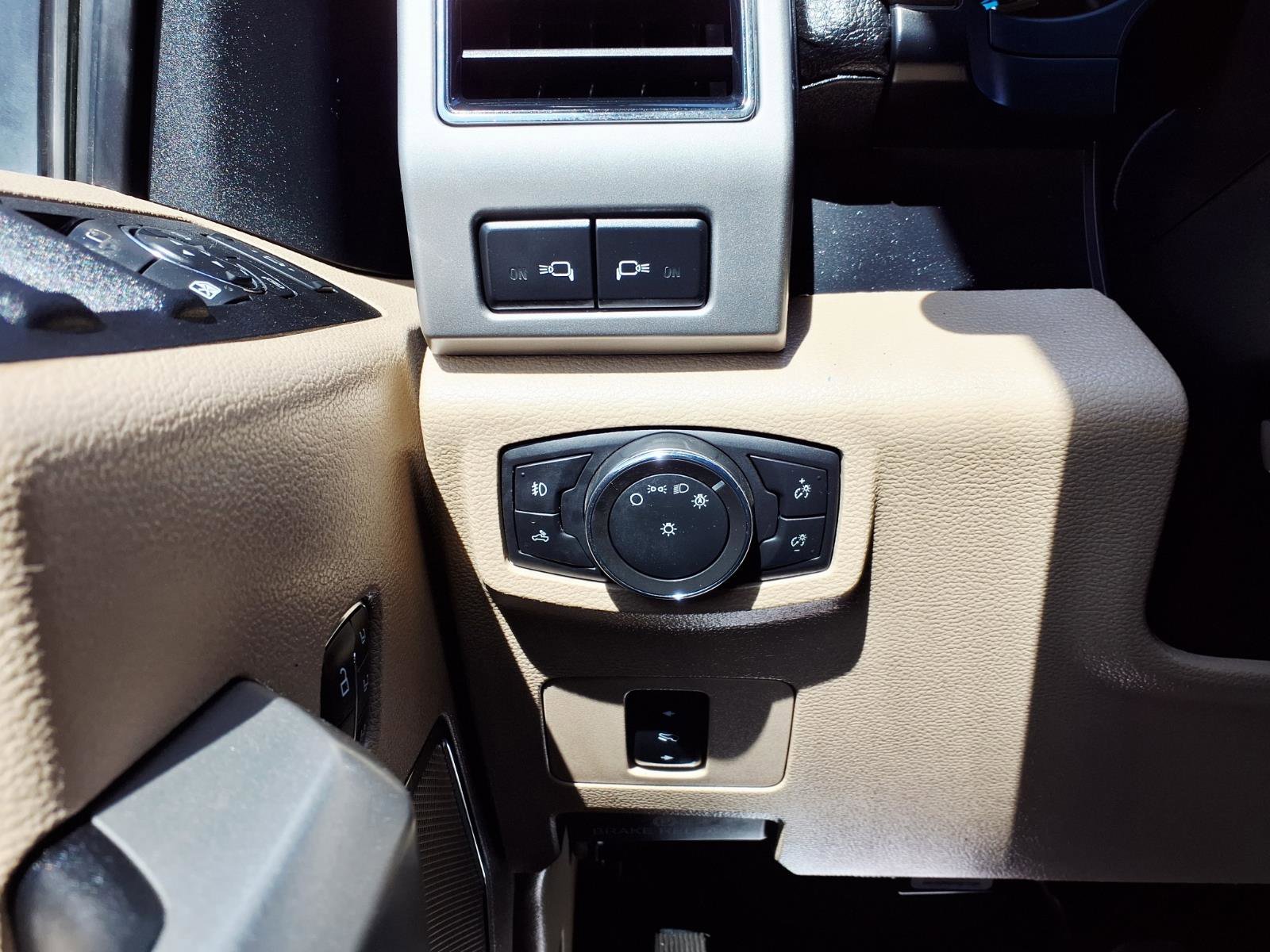 Certified 2021 Ford F250 Lariat w/ Lariat Value Package AWD/4WD image 27