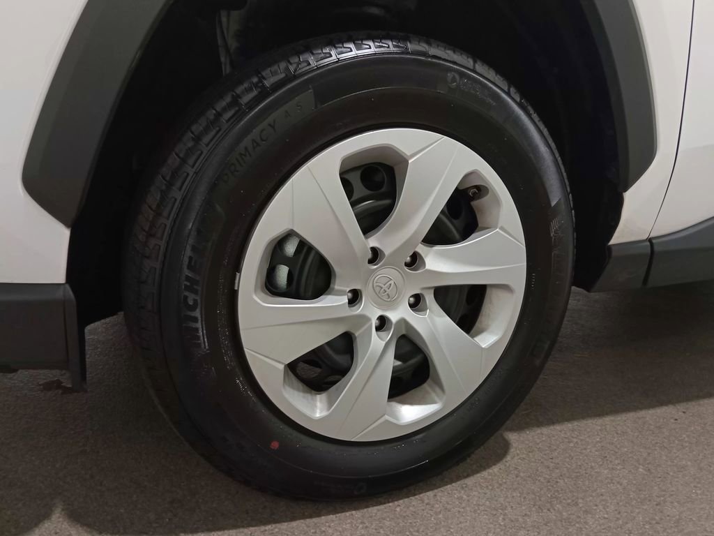 Used 2025 Toyota RAV4 LE FWD image 11