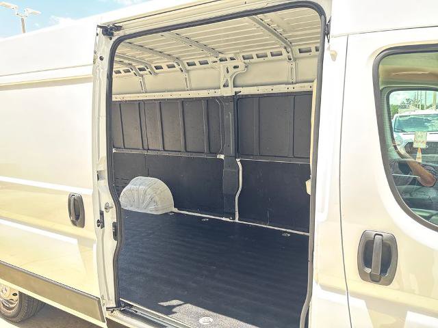 Used 2023 RAM ProMaster 2500 FWD image 12