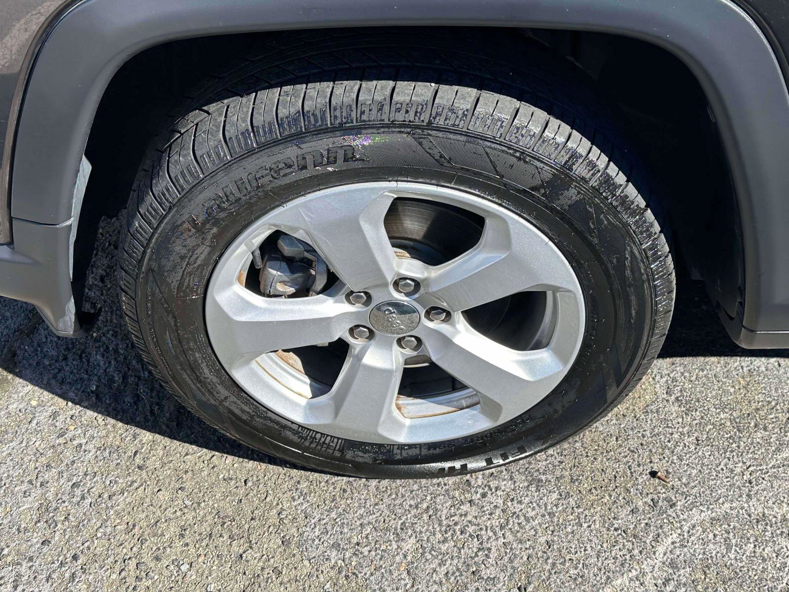 Used 2020 Jeep Compass Latitude w/ Cold Weather Group image 6