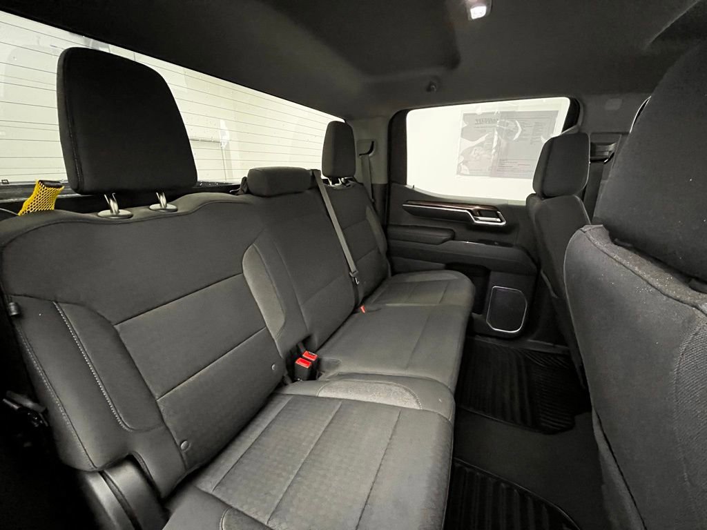 Used 2023 Chevrolet Silverado 1500 LT image 32