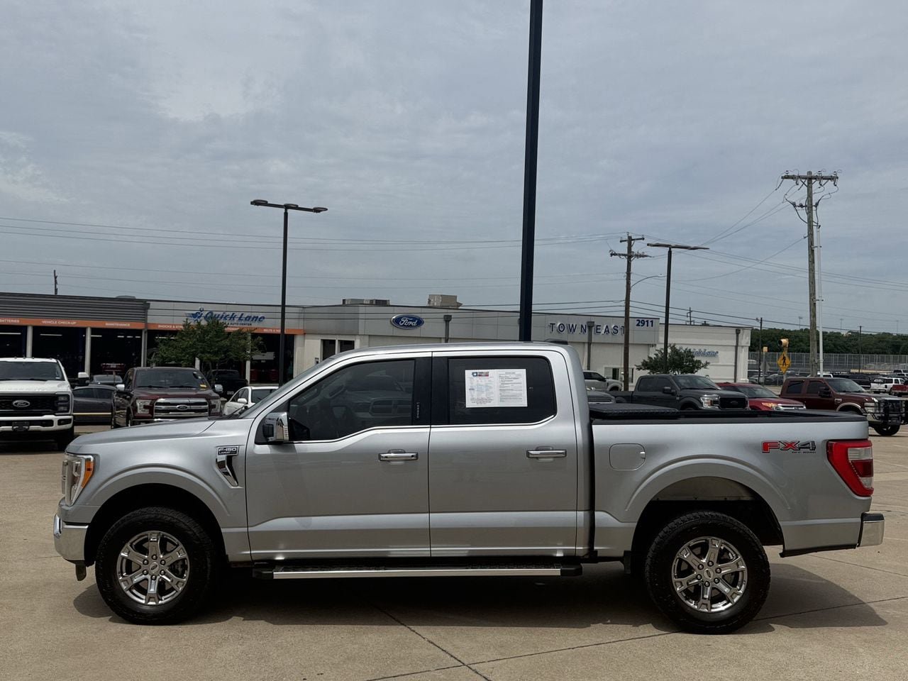 Certified 2023 Ford F150 Lariat w/ FX4 Off-Road Package AWD/4WD image 3